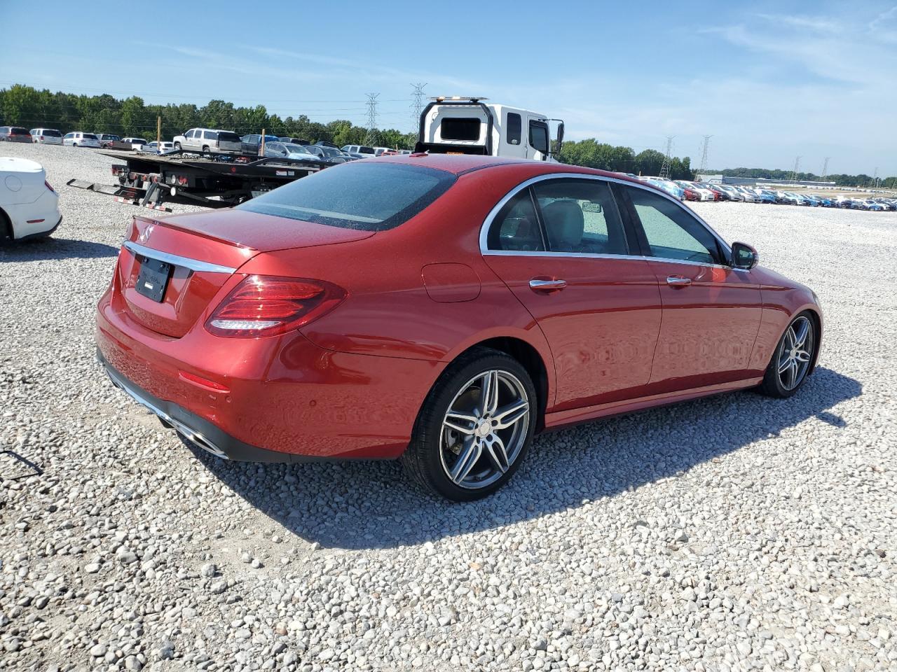 2017 Mercedes-Benz E 300 - Фото 3