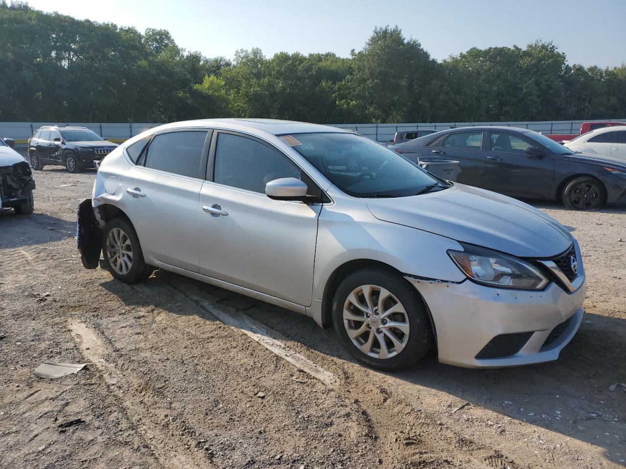 2017 Nissan Sentra S - Image 4