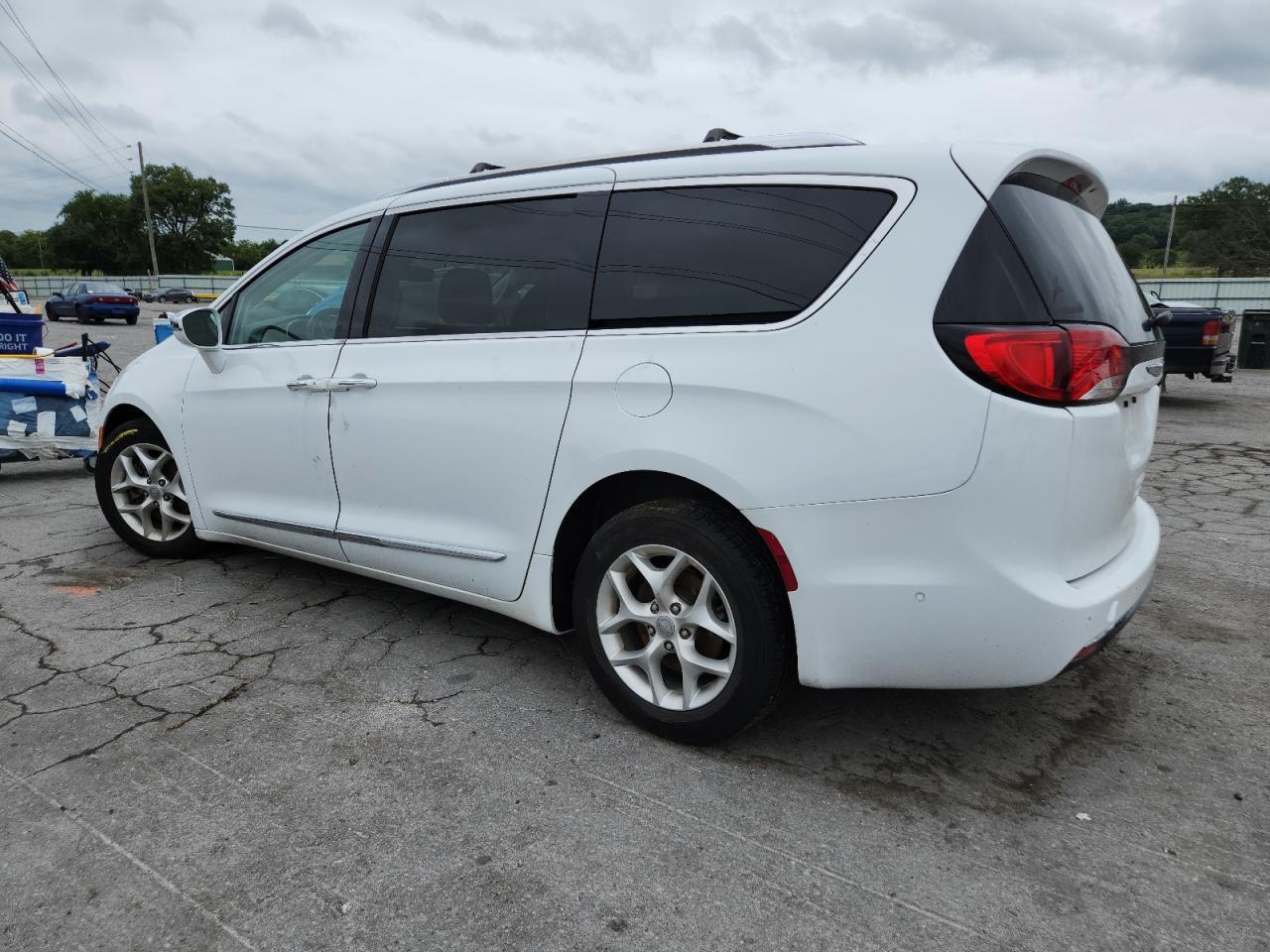2020 Chrysler Pacifica Limited - Фото 2