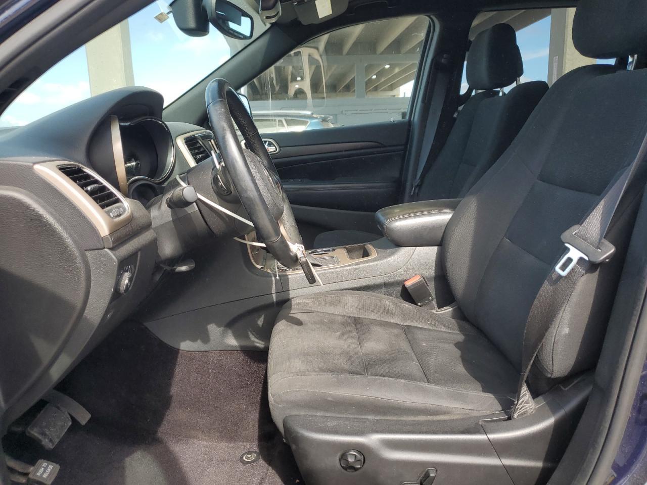 2017 Jeep Grand Cherokee Laredo - Image 7