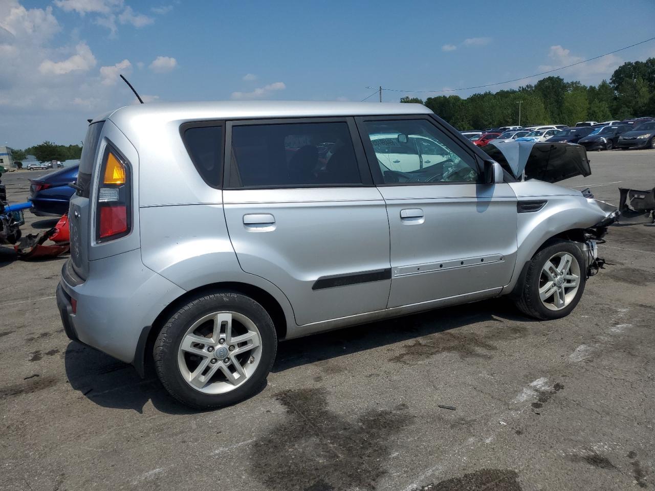 2010 Kia Soul + - Фото 3