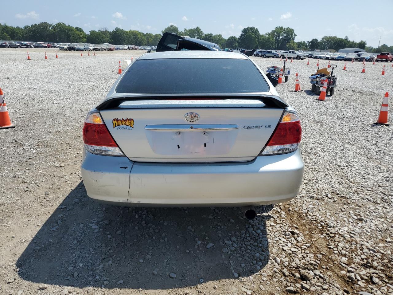 2005 Toyota Camry Le - Image 6
