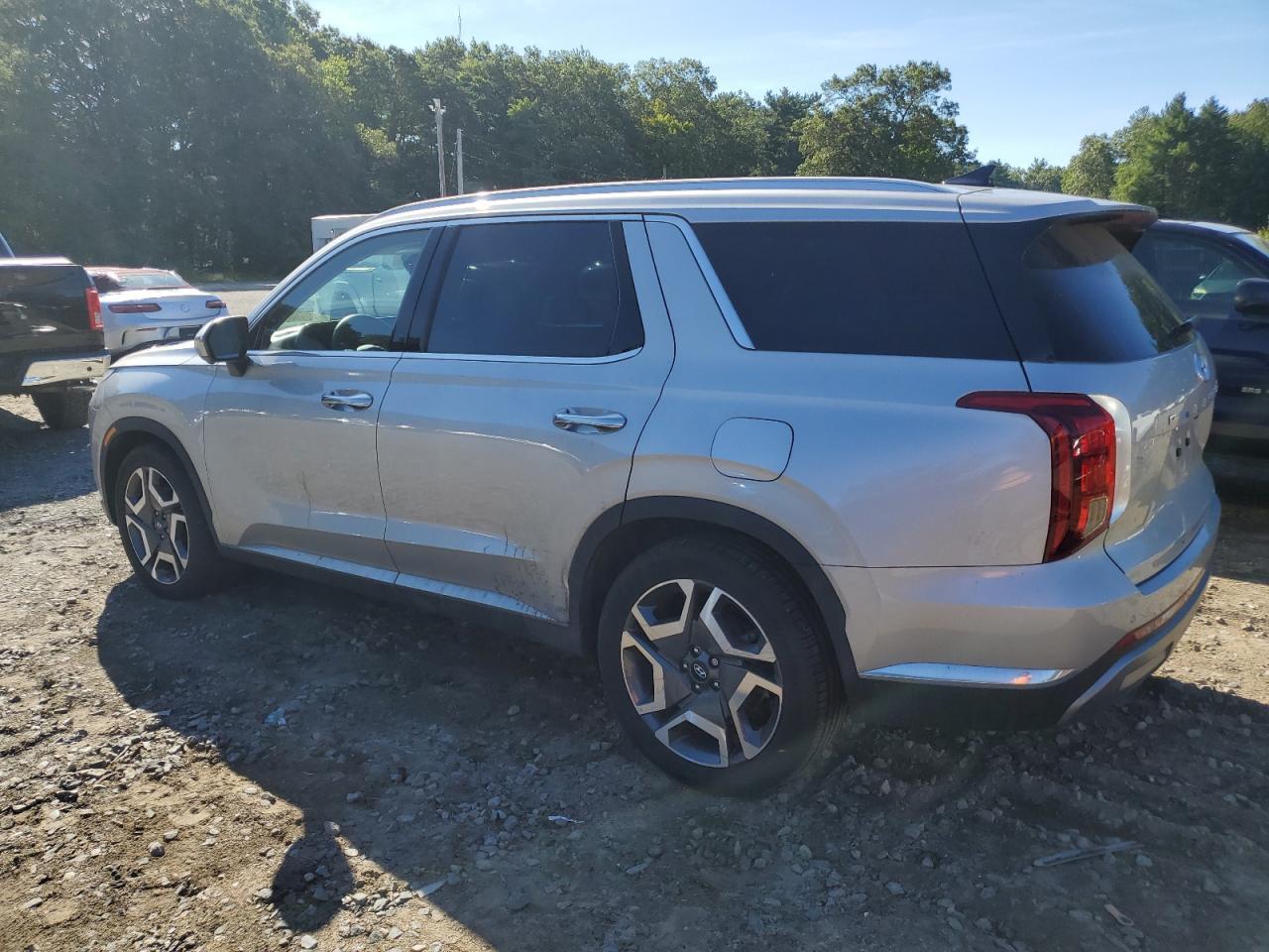 2024 Hyundai Palisade Limited - Image 2