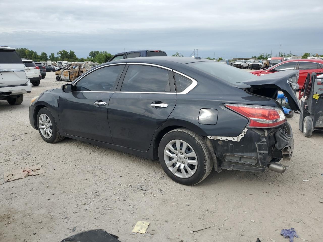 2015 Nissan Altima 2.5 - Фото 2