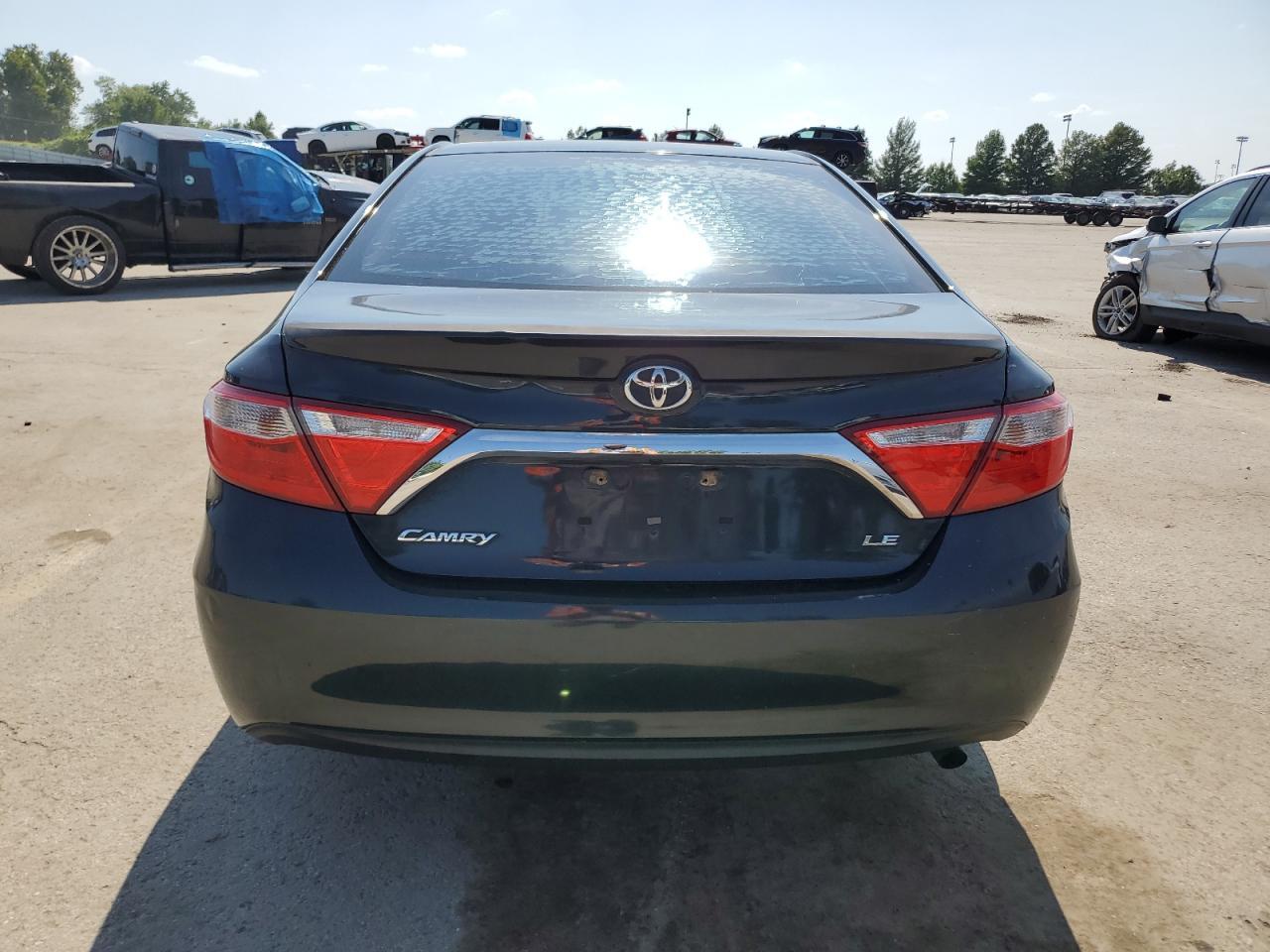 2015 Toyota Camry Le - Фото 6