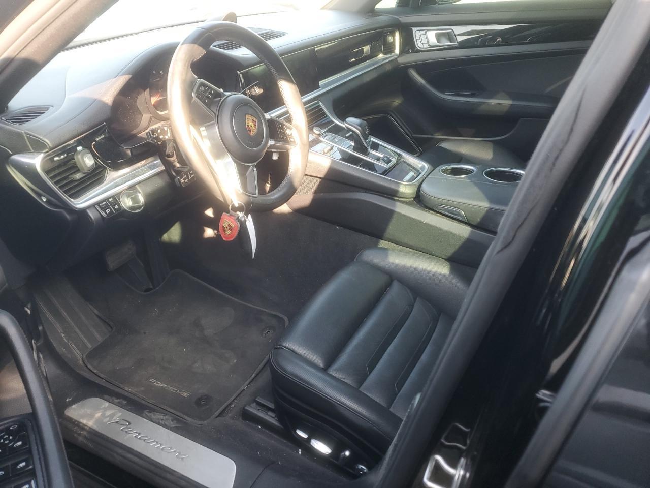 2018 Porsche Panamera 4 - Image 7