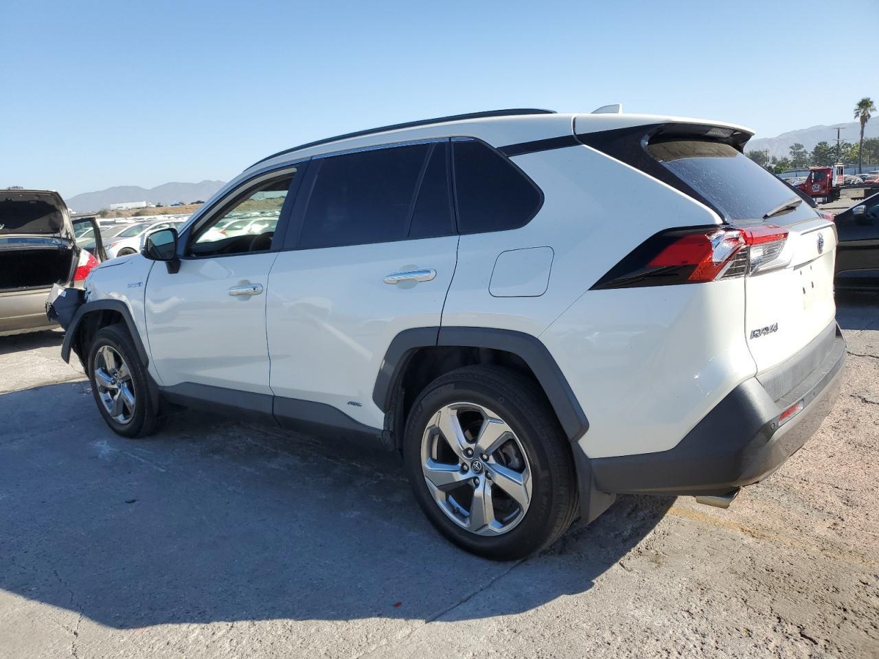 2019 Toyota Rav4 Limited - Фото 2
