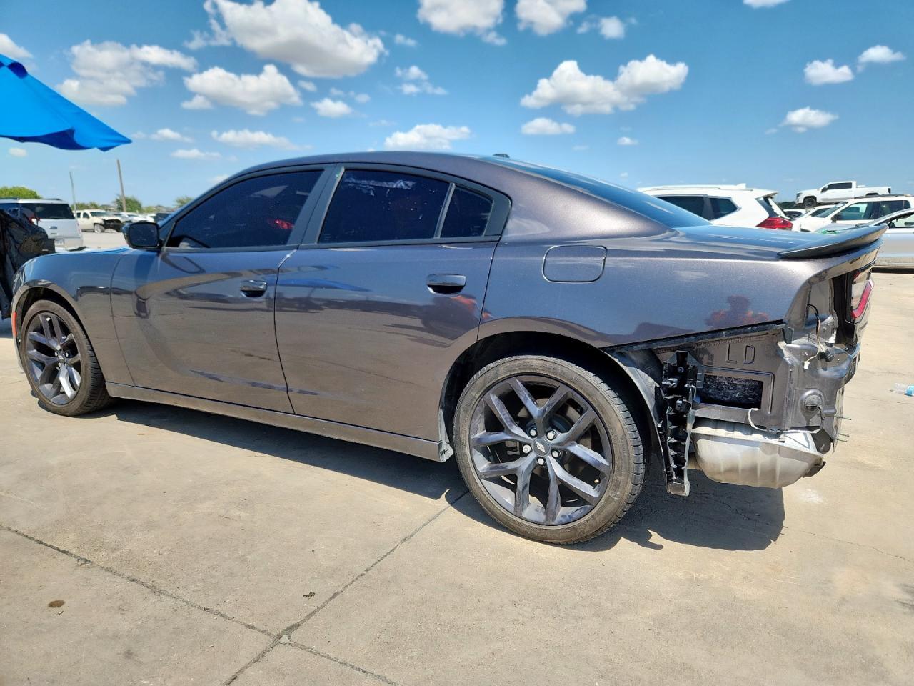 2021 Dodge Charger Sxt - Image 2