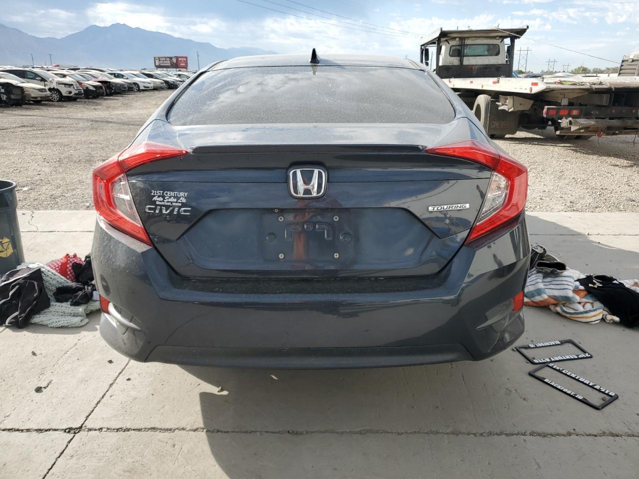 2016 Honda Civic Touring - Image 6