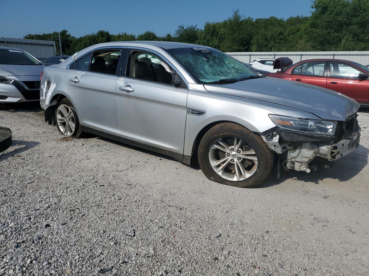 2018 Ford Taurus Se - Image 4