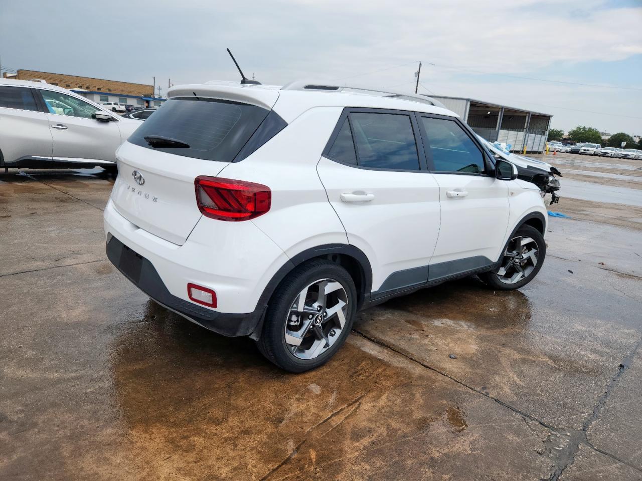 2024 Hyundai Venue Sel - Фото 3