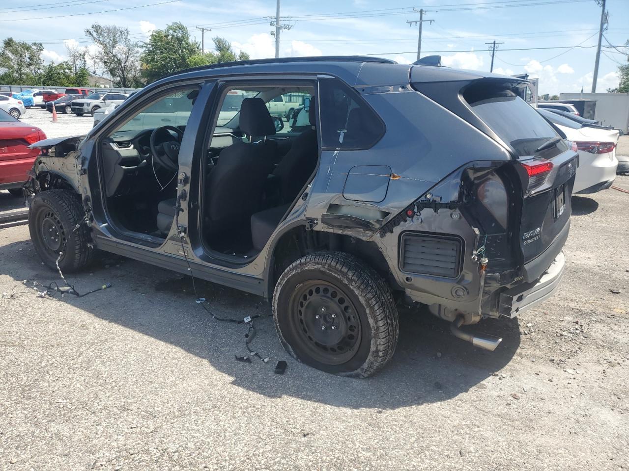 2021 Toyota Rav4 Le - Фото 2