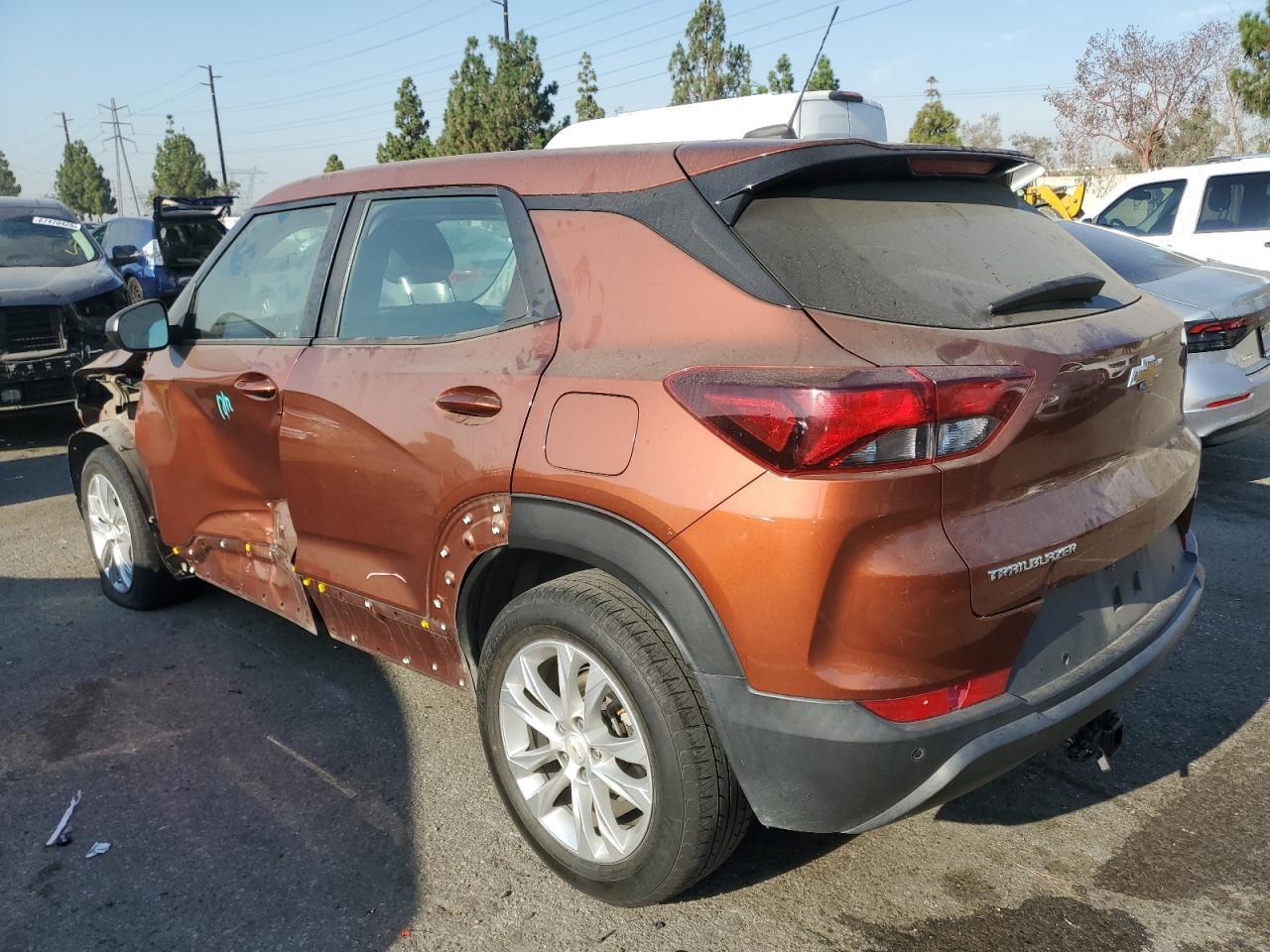 2021 Chevrolet Trailblazer Ls - Image 2
