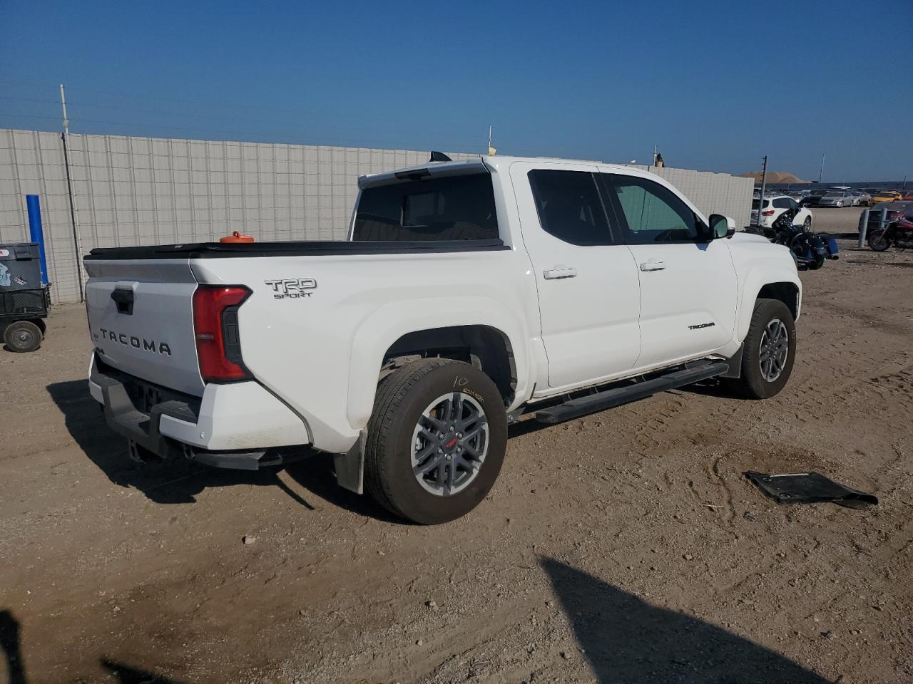 2024 Toyota Tacoma Double Cab - Фото 3