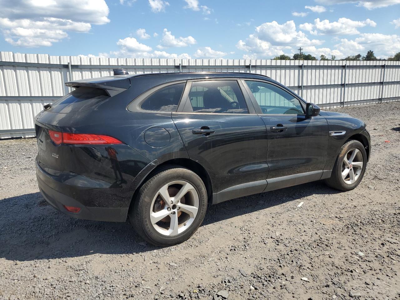2018 Jaguar F-Pace Premium - Фото 3