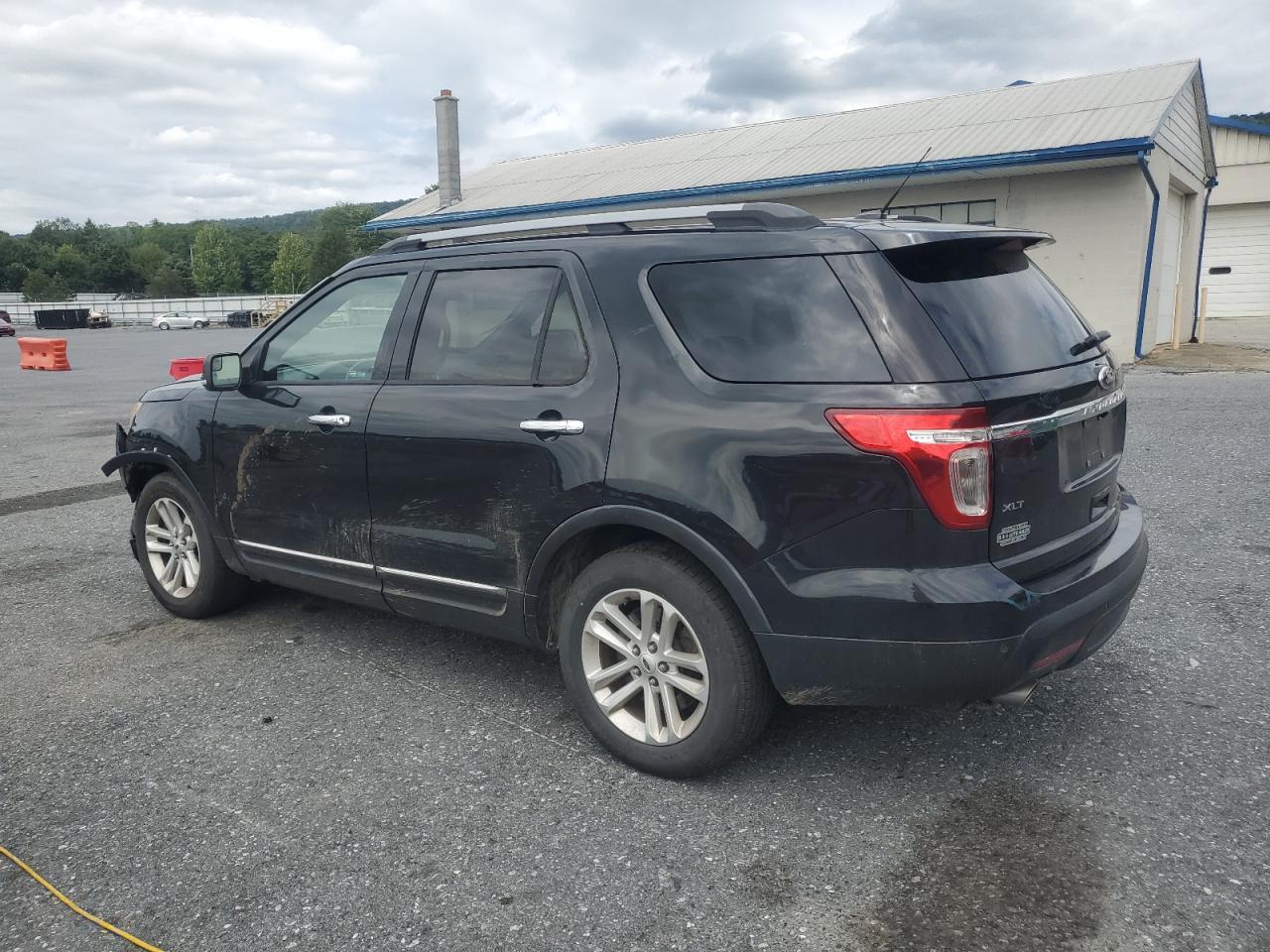 2015 Ford Explorer Xlt - Фото 2