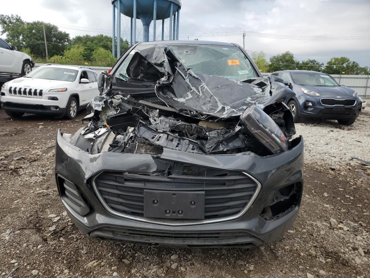 2019 Chevrolet Trax Ls - Image 5