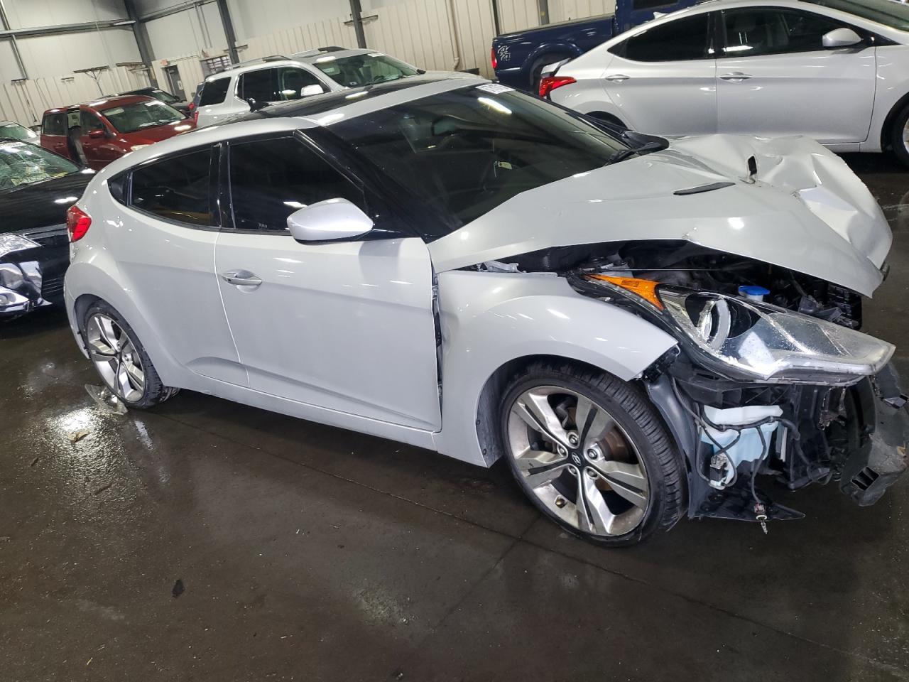 2012 Hyundai Veloster - Image 4