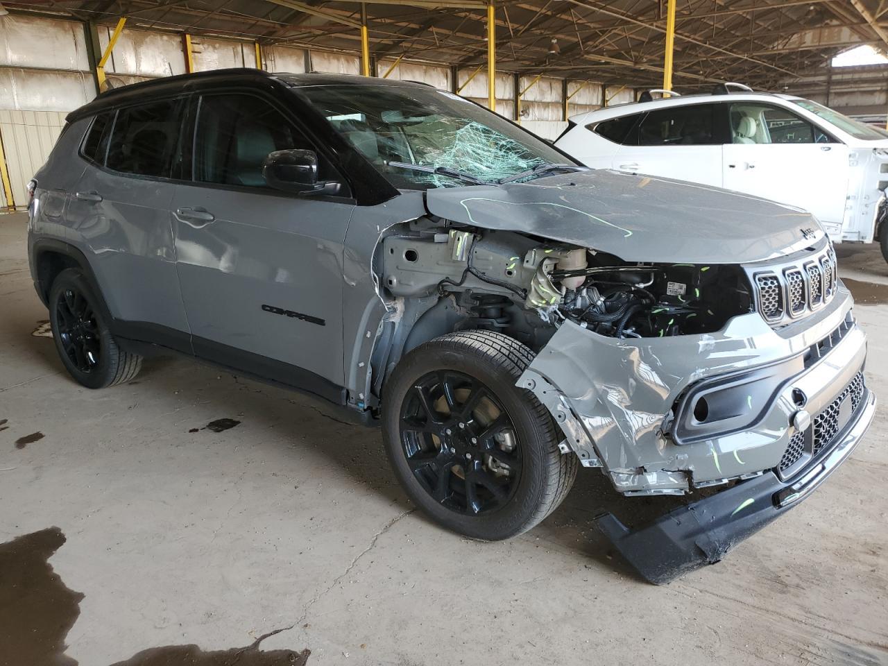 2023 Jeep Compass Latitude - Фото 4