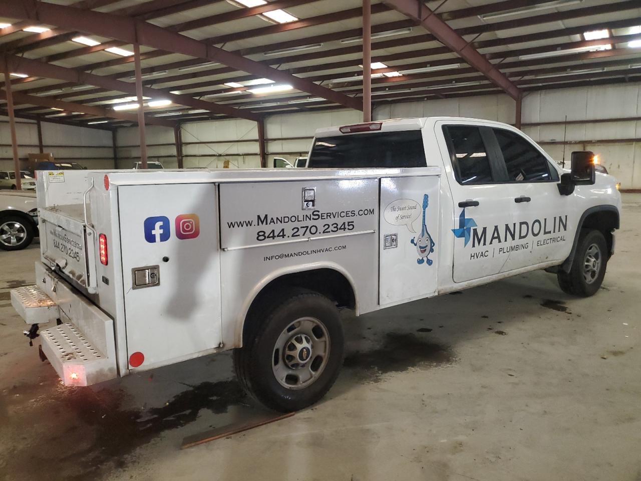 2024 Chevrolet Silverado C2500 Heavy Duty - Image 3