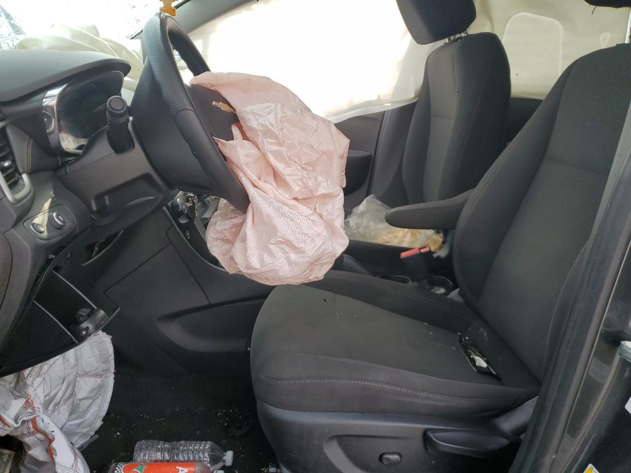 2019 Chevrolet Trax Ls - Image 7