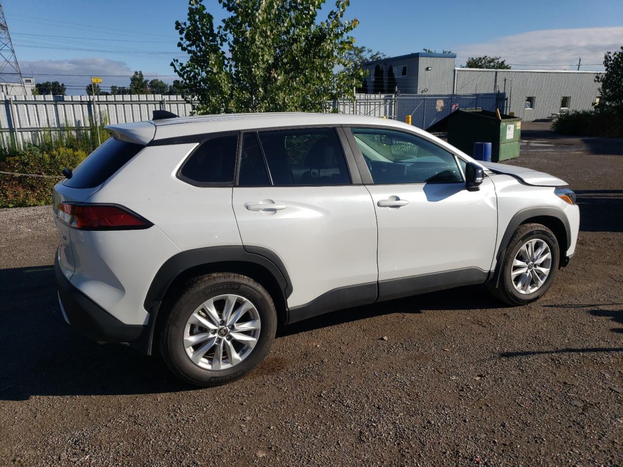 2025 Toyota Corolla Cross Le - Фото 3