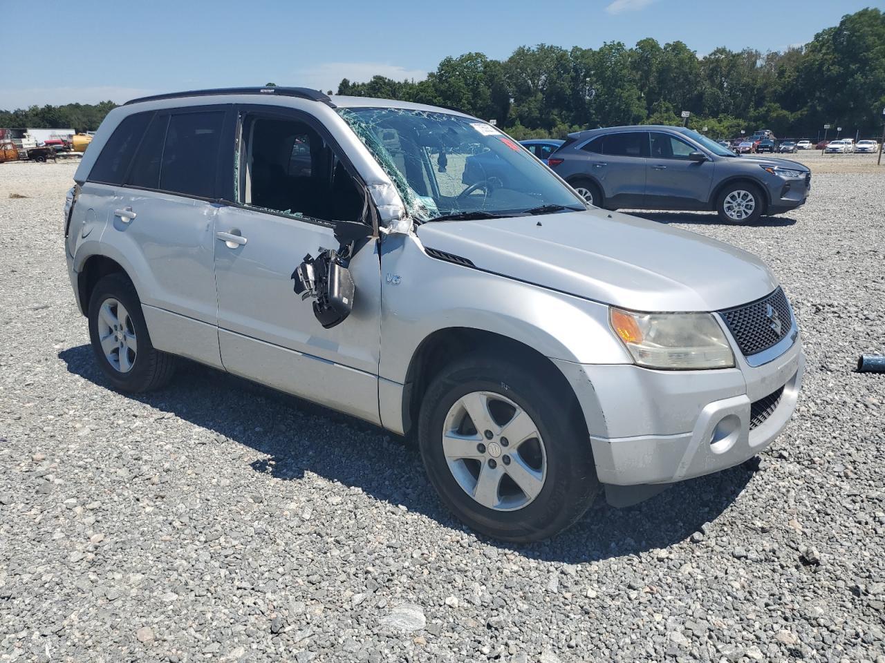 2006 Suzuki Grand Vitara Premium - Image 4