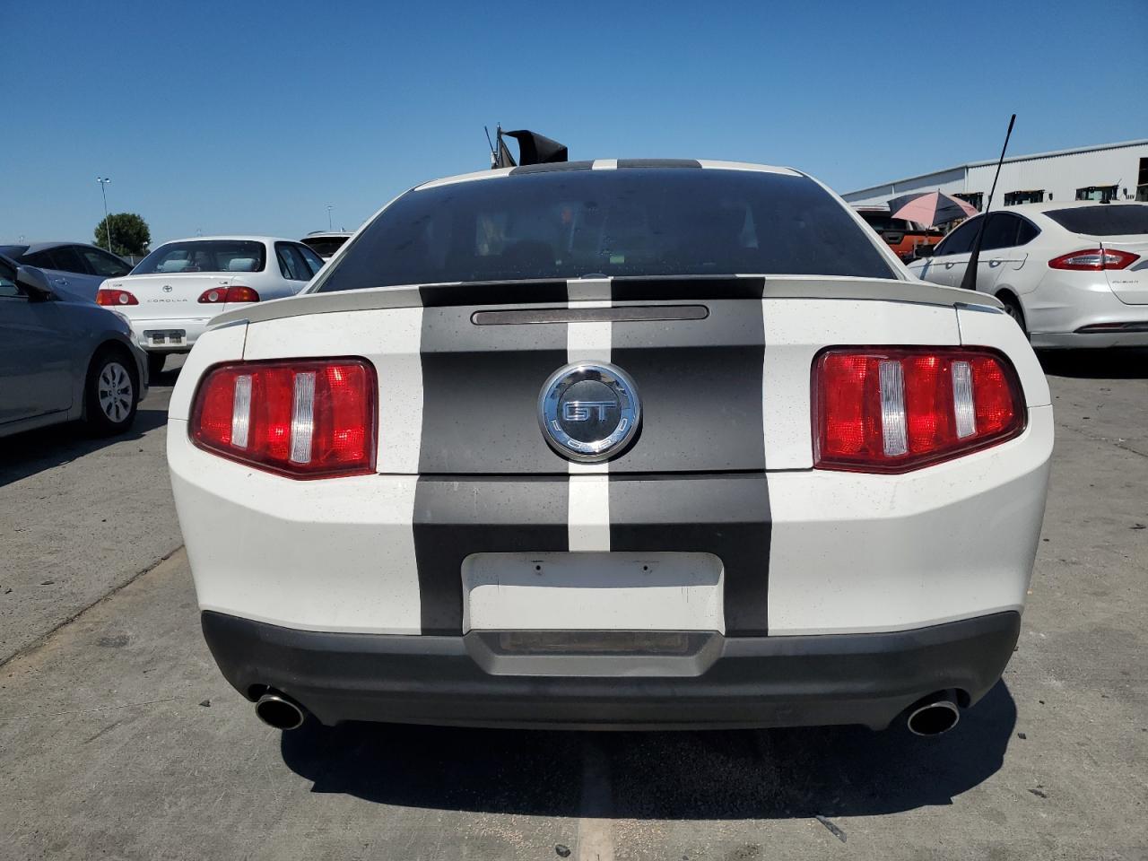 2010 Ford Mustang Gt - Фото 6