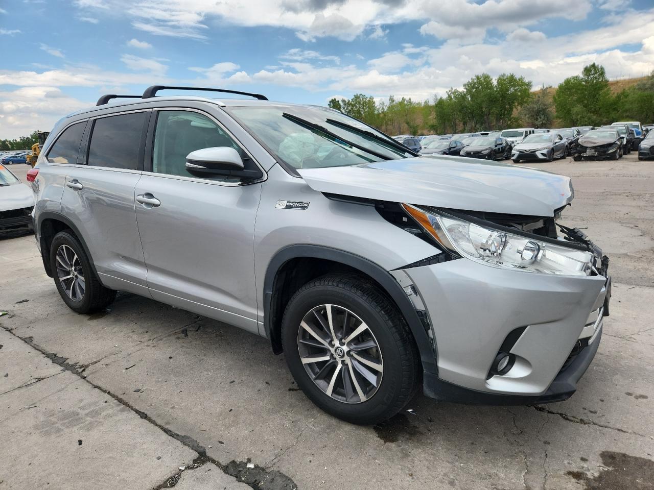 2018 Toyota Highlander Se - Фото 4