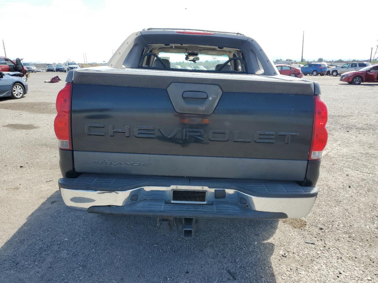 2006 Chevrolet Avalanche K1500 - Image 6