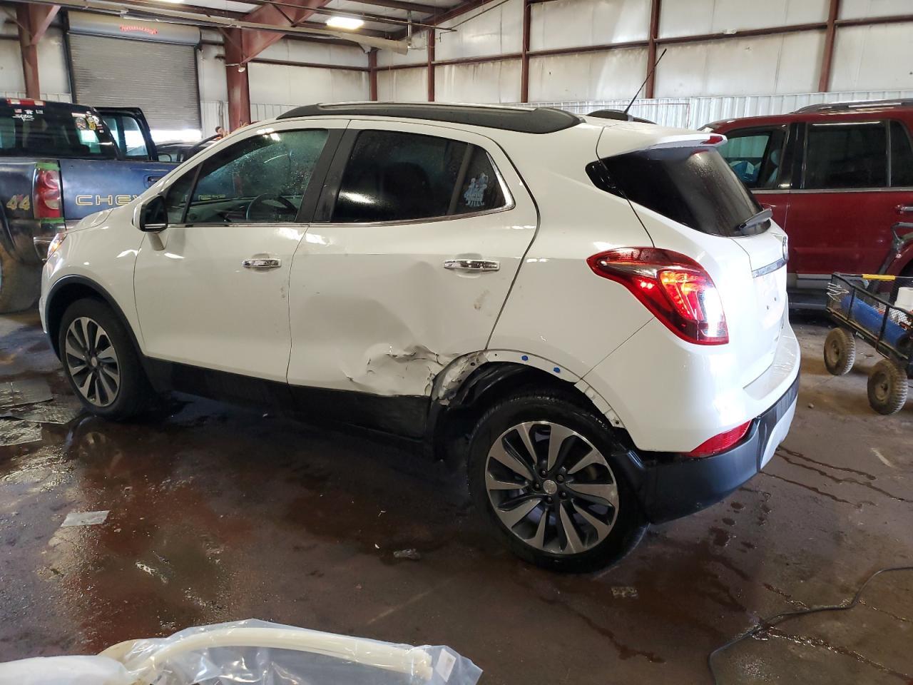 2022 Buick Encore Preferred - Фото 2