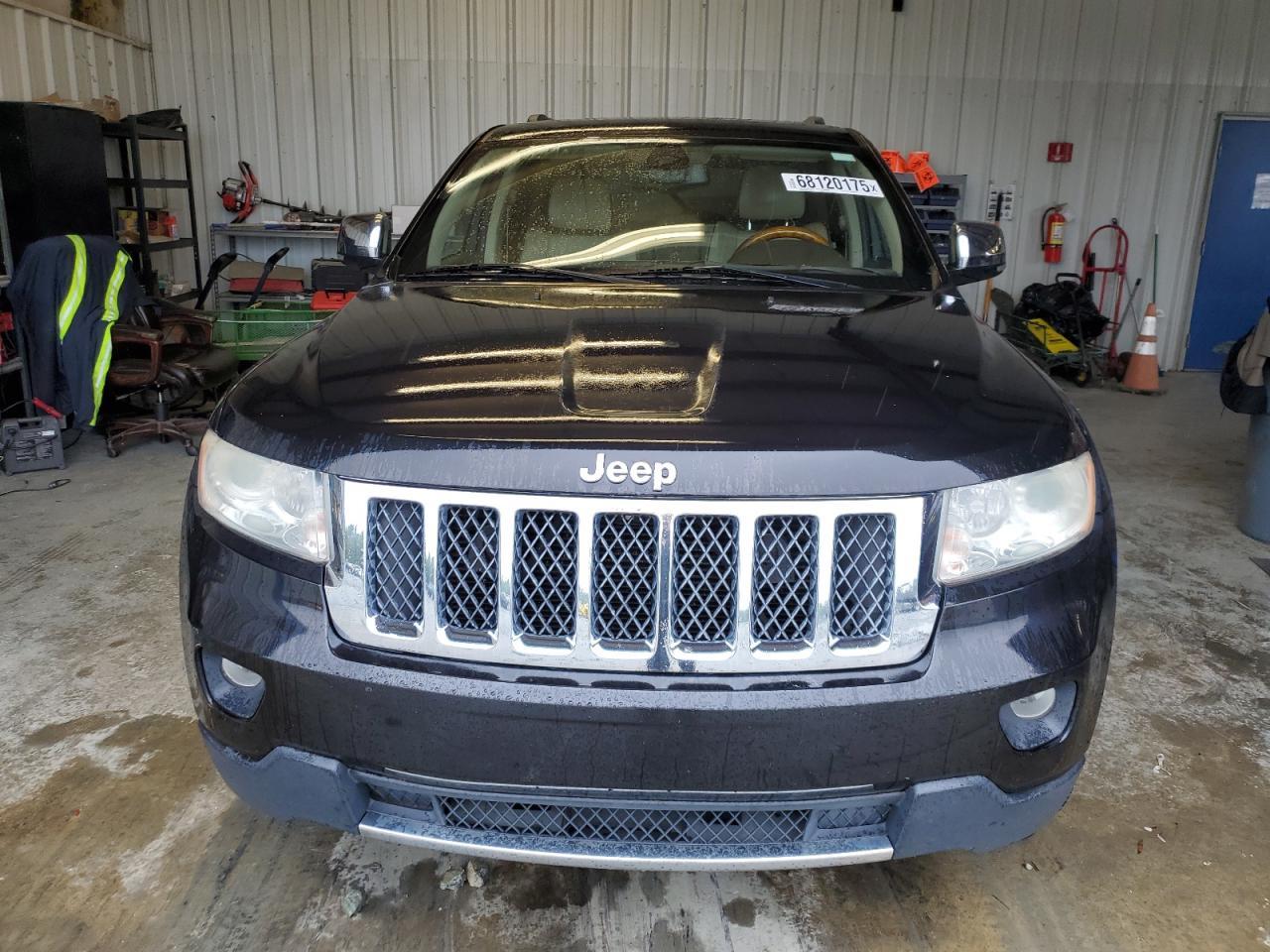 2011 Jeep Grand Cherokee Overland - Фото 5