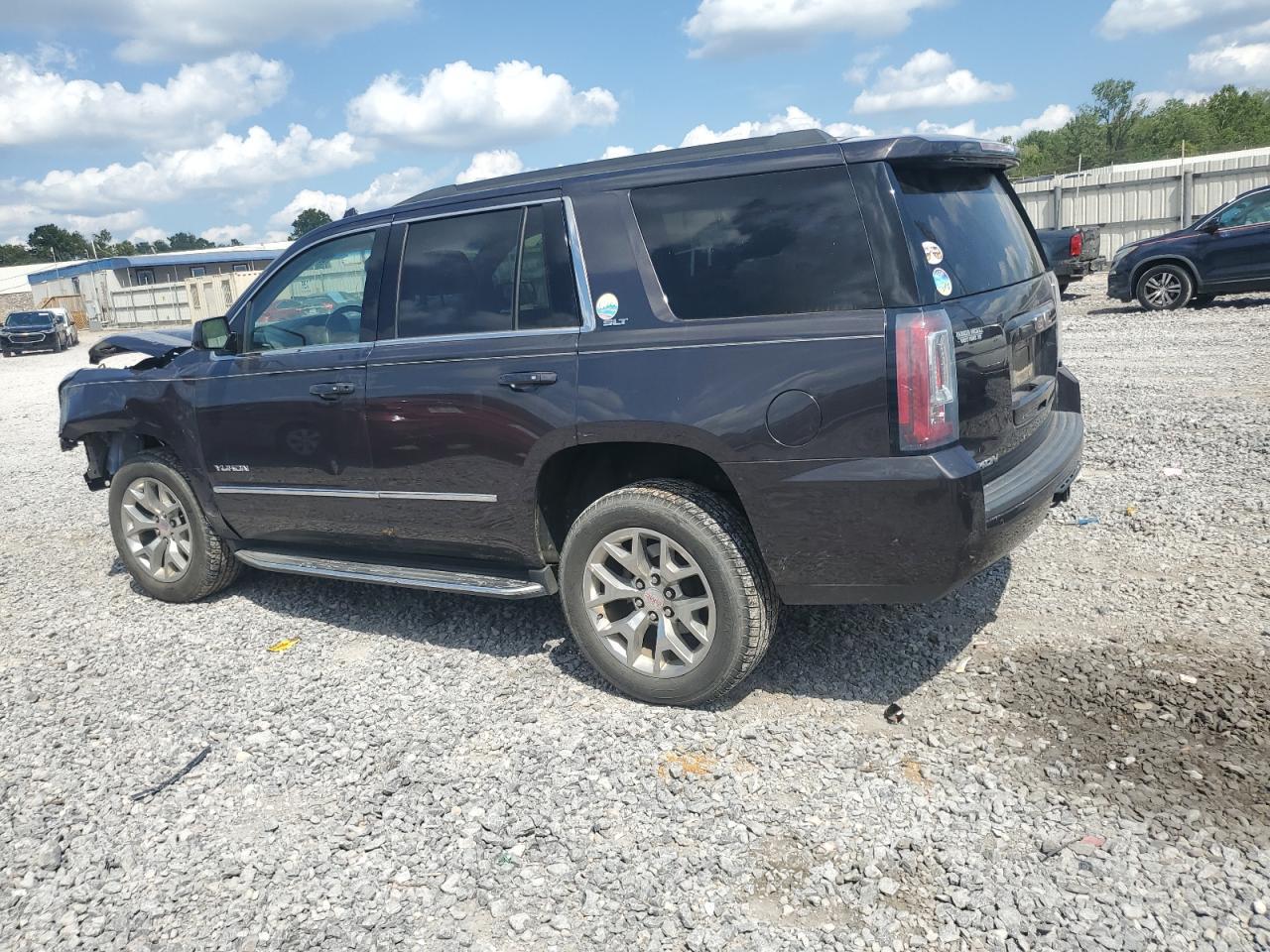2018 GMC Yukon Slt - Фото 2
