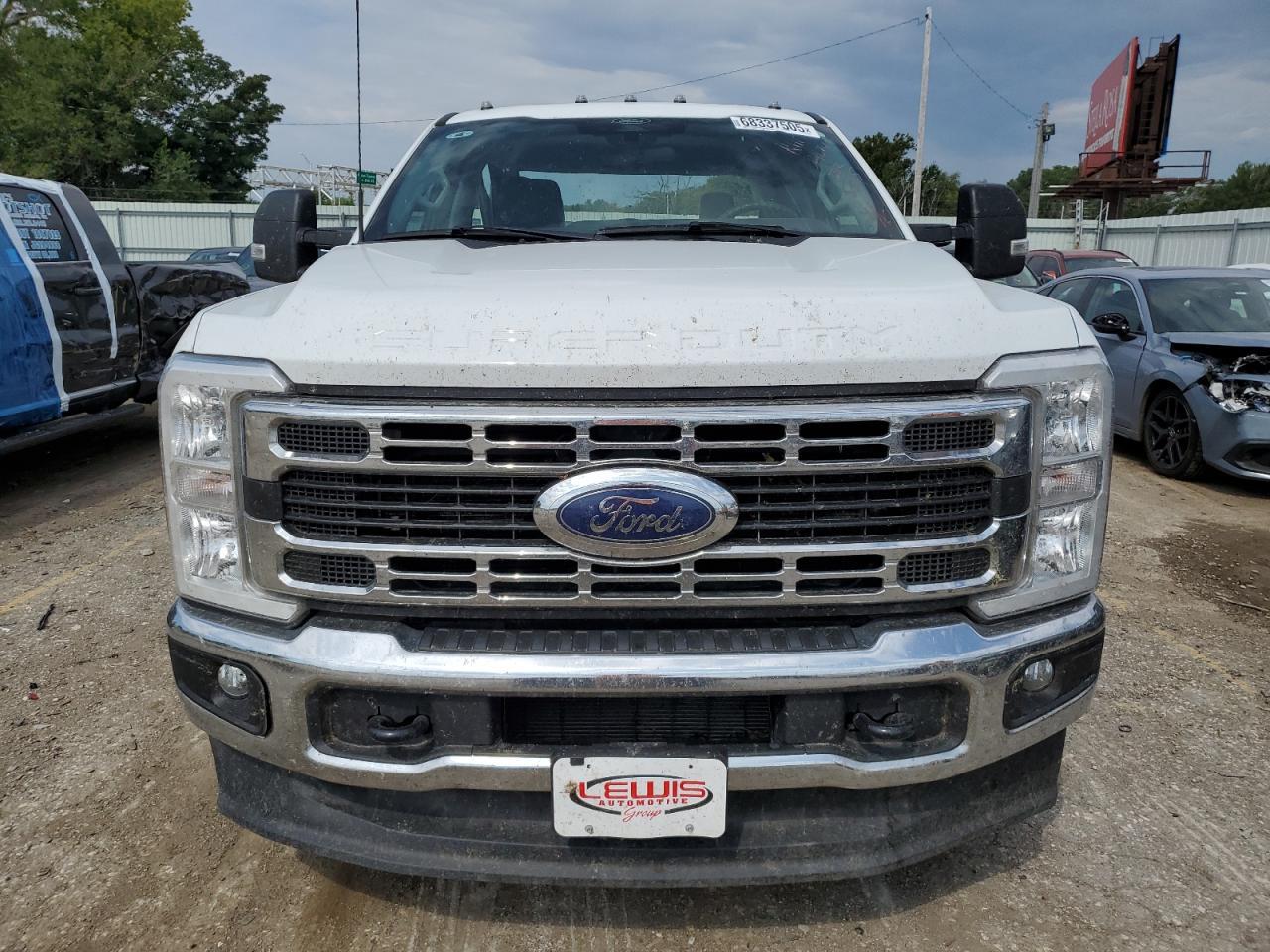 2024 Ford F350 Super Duty - Фото 5