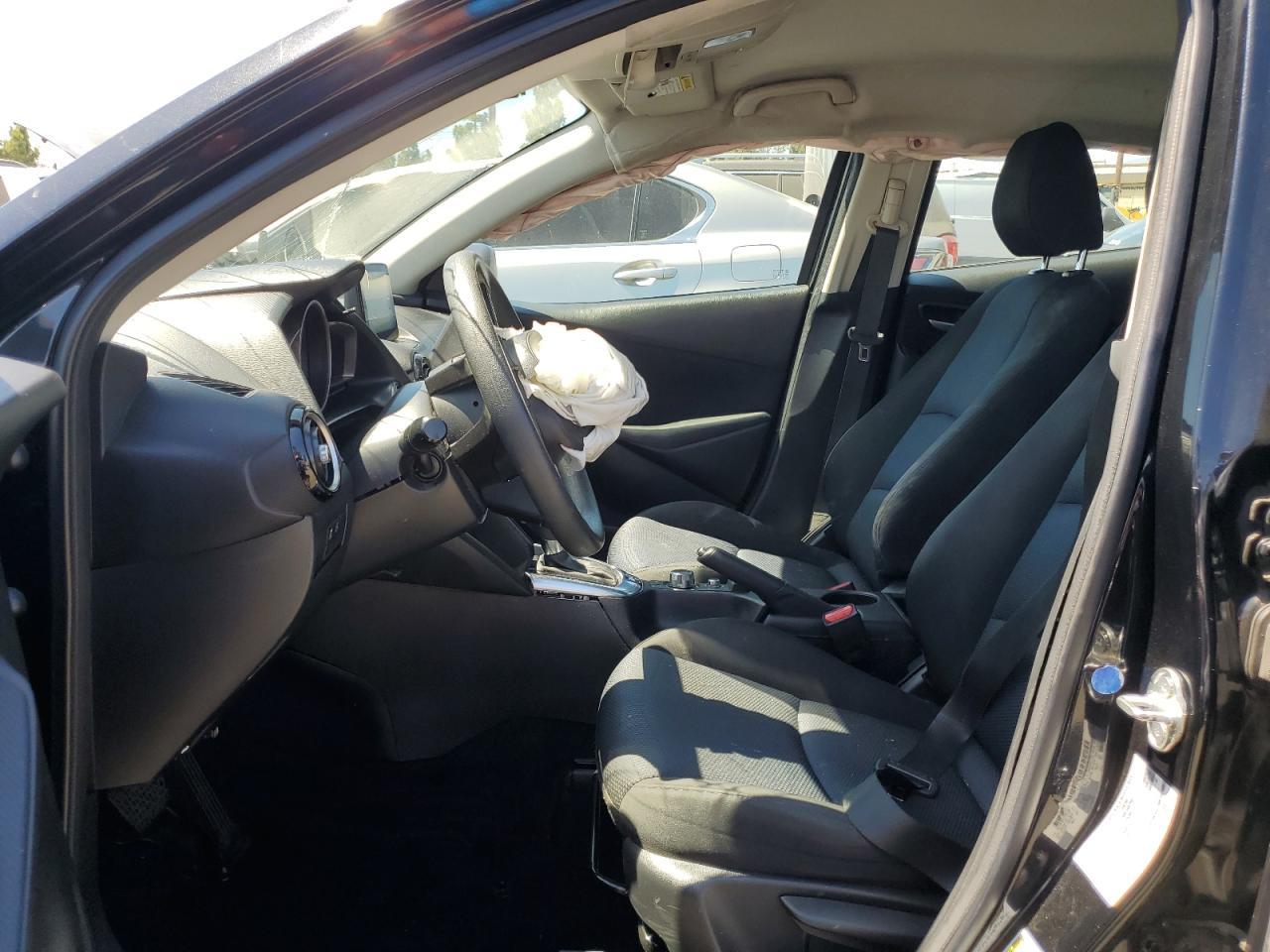 2019 Toyota Yaris L - Image 7