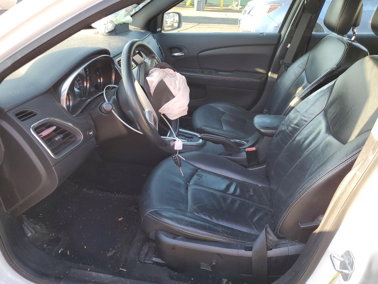 2013 Chrysler 200 Limited - Фото 7