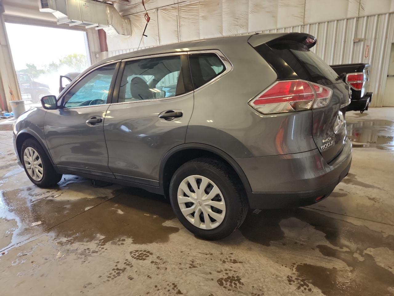 2016 Nissan Rogue S - Фото 2