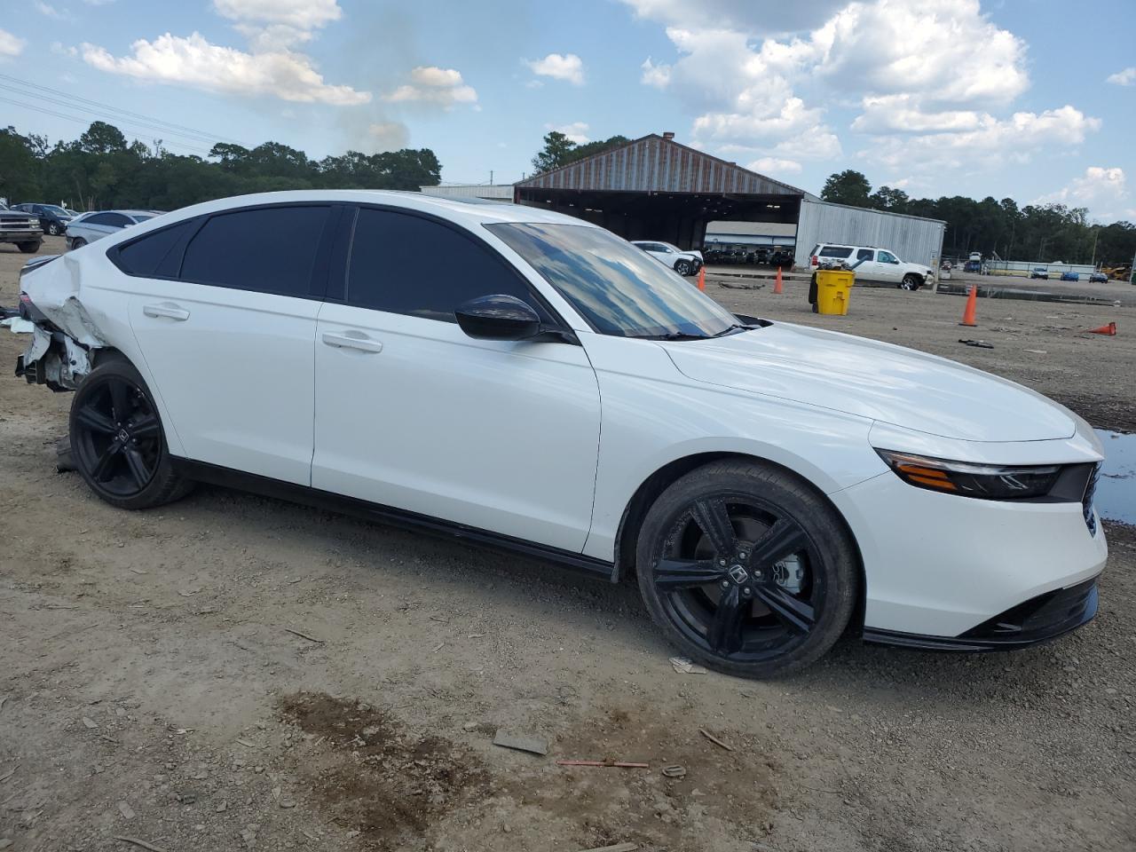 2024 Honda Accord Hybrid Sport-L - Image 4