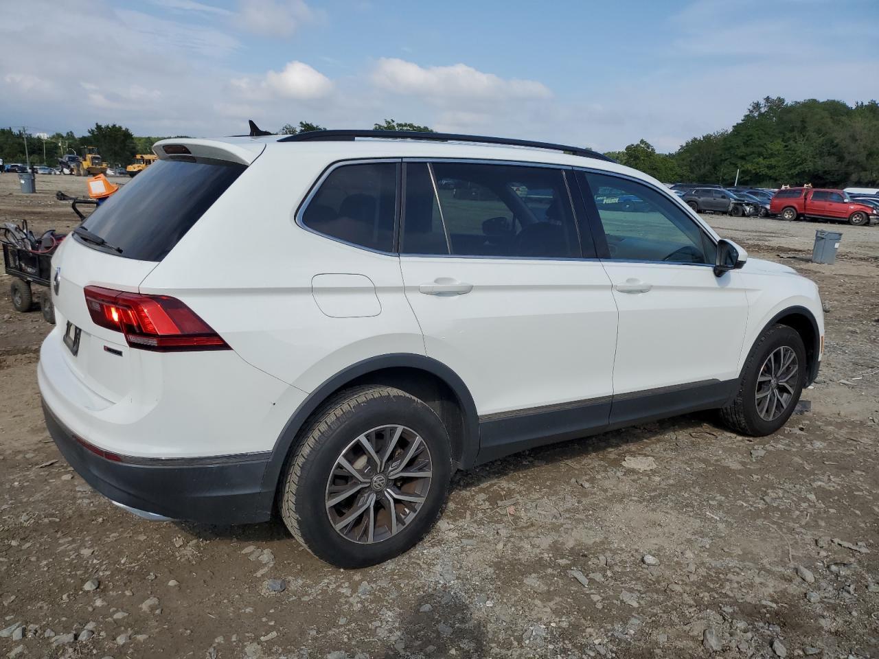 2020 Volkswagen Tiguan Se - Image 3