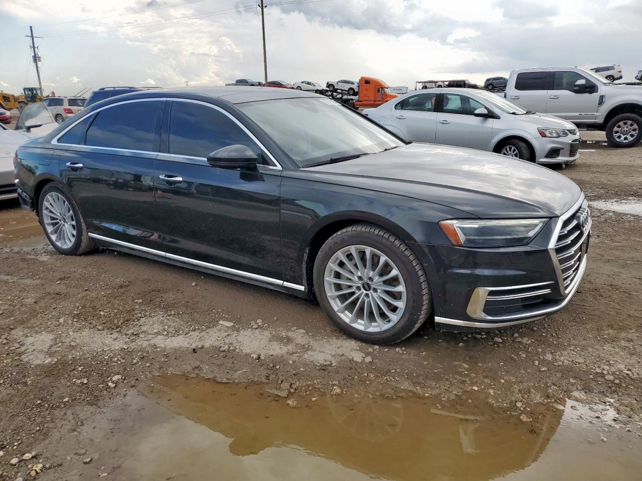 2021 Audi A8 L - Фото 4
