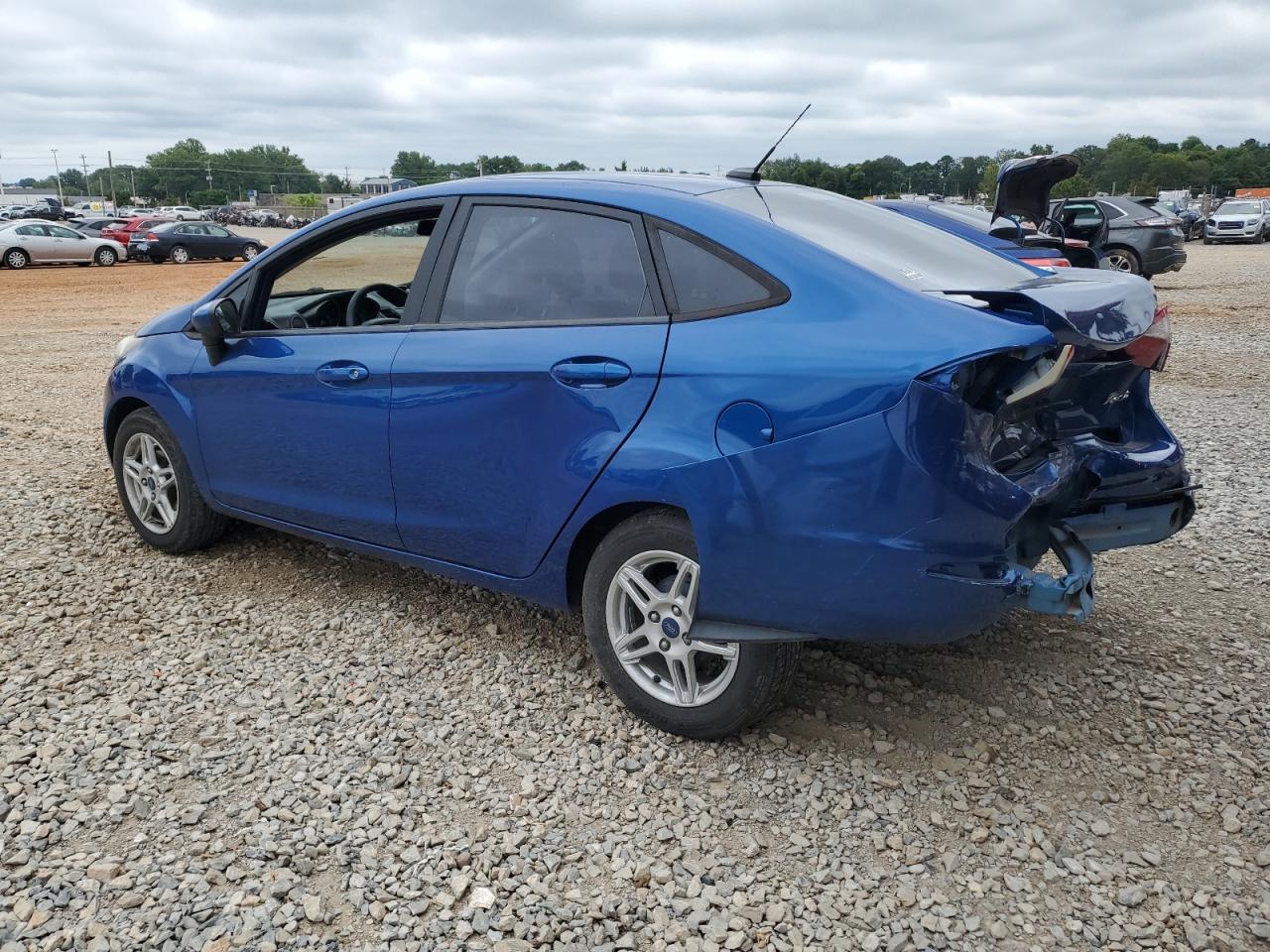 2018 Ford Fiesta Se - Фото 2