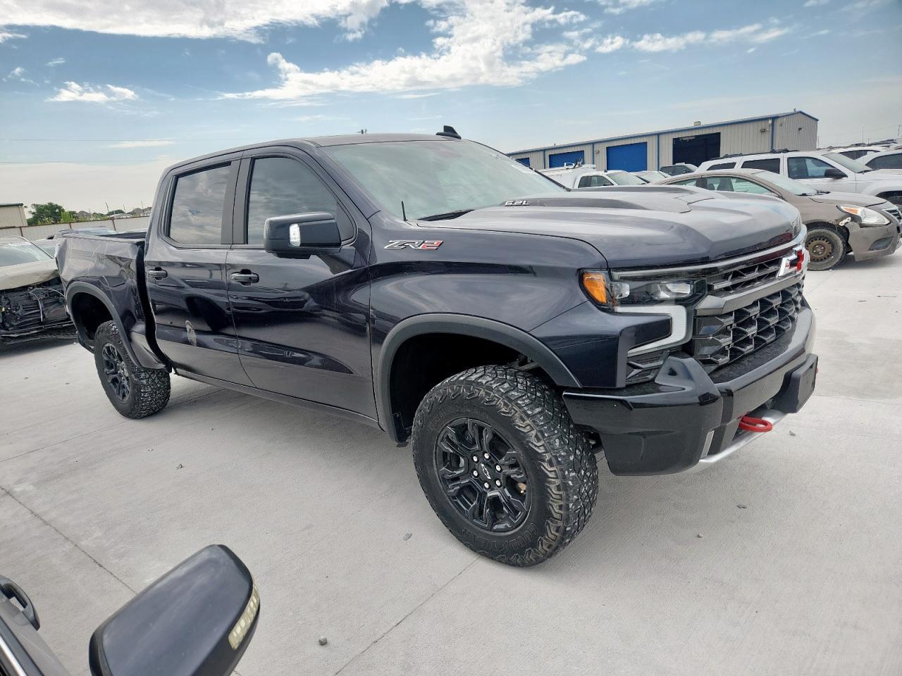 2022 Chevrolet Silverado K1500 Zr2 - Фото 4