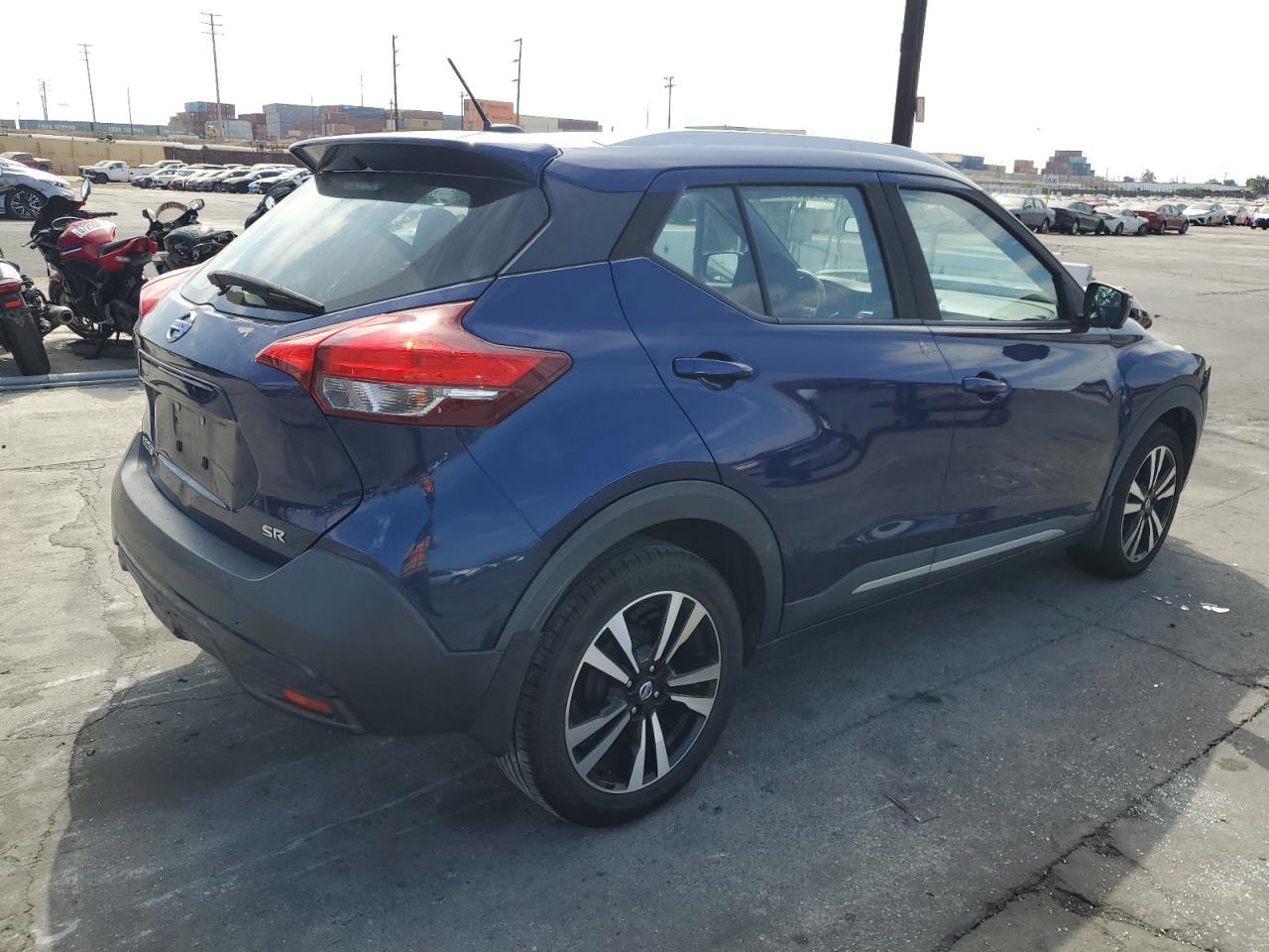 2018 Nissan Kicks S - Фото 3