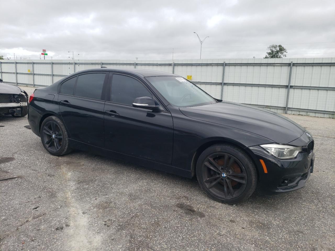 2018 BMW 320 I - Фото 4