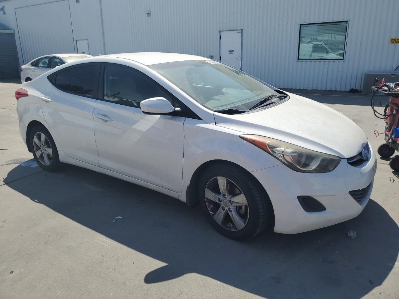 2013 Hyundai Elantra Gls - Фото 4