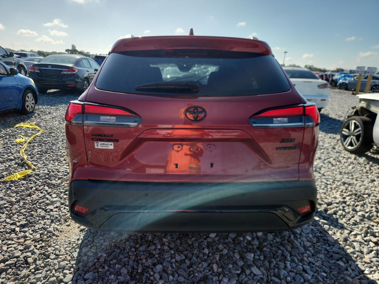 2024 Toyota Corolla Cross Hybrid Xse - Фото 6