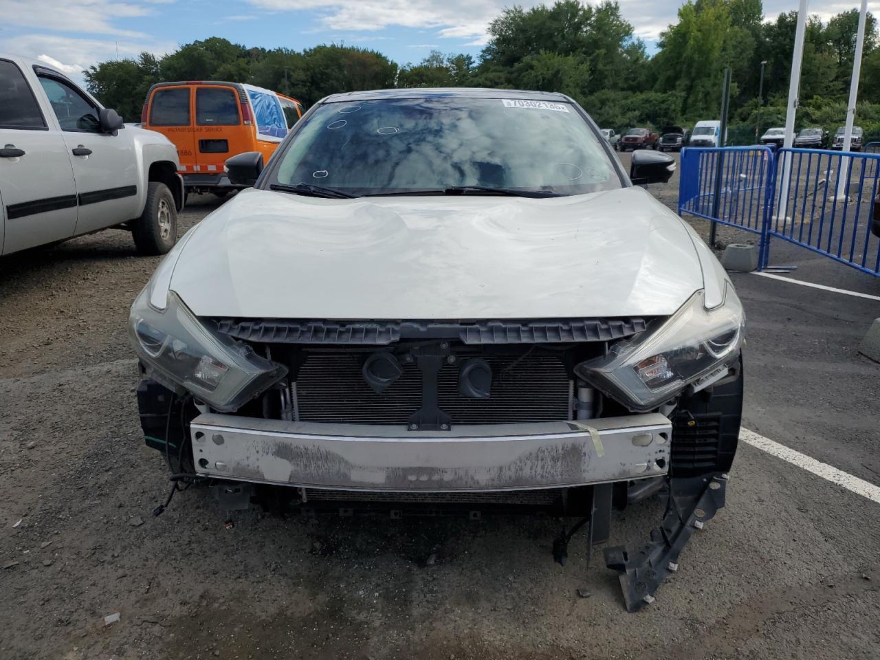 2018 Nissan Maxima 3.5S - Image 5