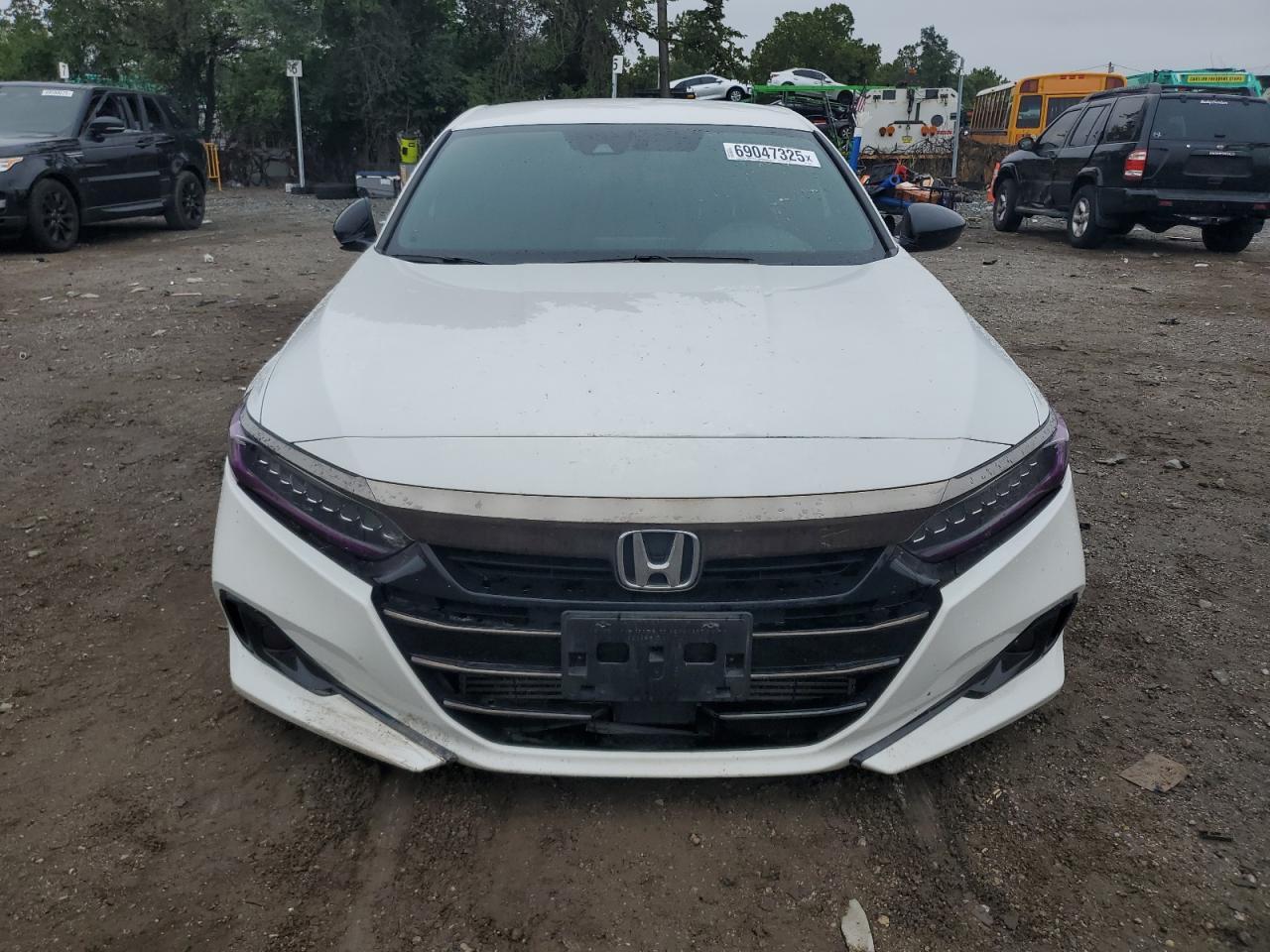 2022 Honda Accord Sport - Image 5
