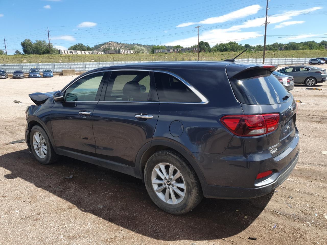 2019 Kia Sorento Lx - Image 2