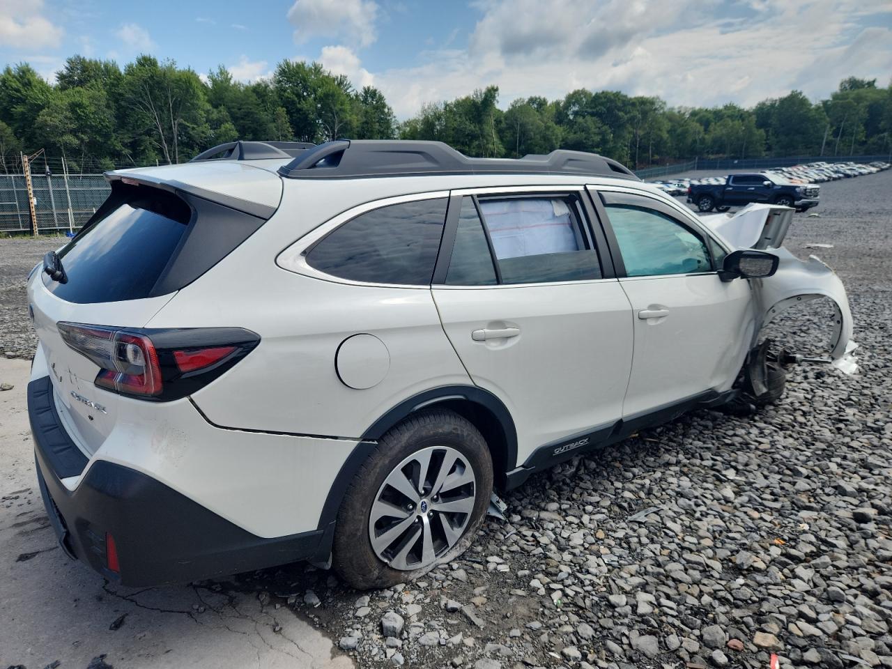 2022 Subaru Outback Premium - Фото 3